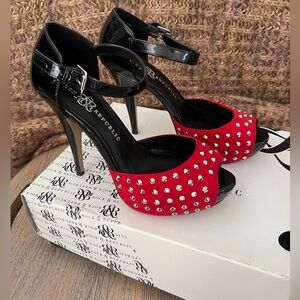 Rock & Republic Shoe Women Sz 9 Red & Black Platform Studded High Heels